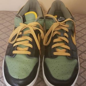 Mens sneakers